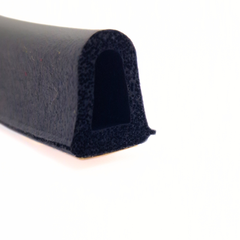 Uszczelka samoprzylepna 8x10mm czarna kształt "D" Z7-0001 - obrazek 3