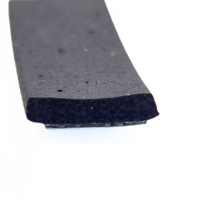 Uszczelka 8x2mm czarna samoprzylepna taśma Z7-0002