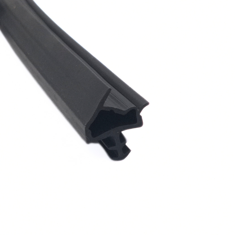 Uszczelka drzwiowa wewnętrzna TPE wciskana we frez czarna